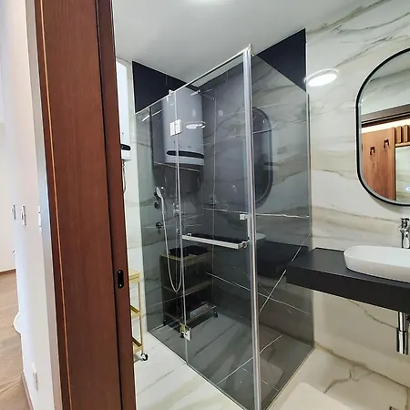 Velika Recepcija 138 *